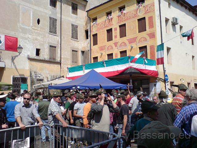 Adunata Alpini BAssano 2008 MK-322.JPG